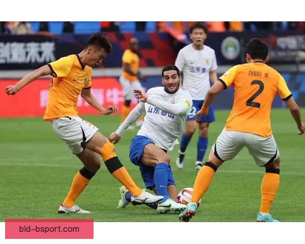 亚森接手青岛海牛成功带队保级展现卓越执教能力及团队精神