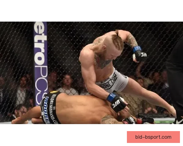 哈兰德健身房刻苦训练力量展现超强体能状态