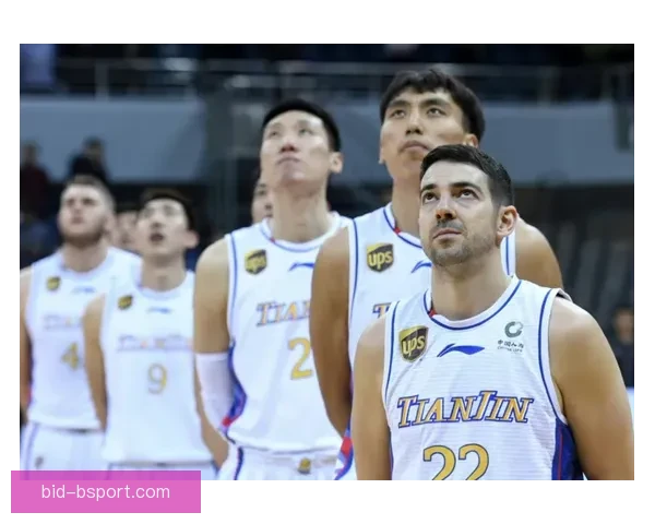 多夫比克正式加盟罗马肩负重任力助球队冲击新赛季