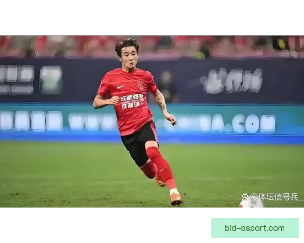成都蓉城首进亚冠斩获季军书写中超新辉煌篇章